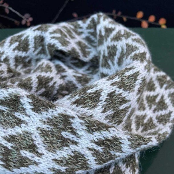 Aase Infinity Scarf