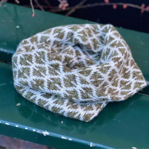 Aase Infinity Scarf