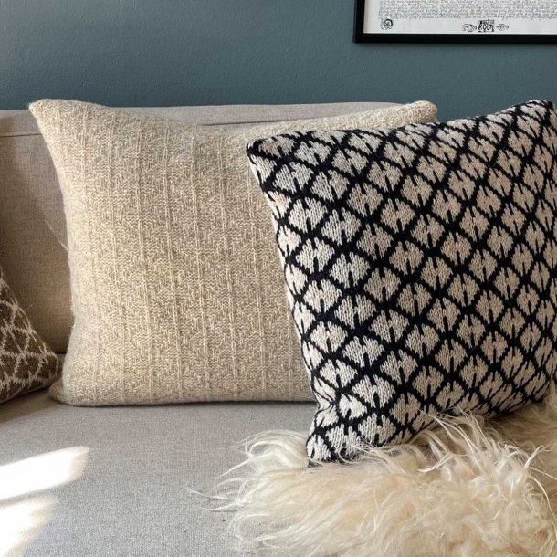 Aase Pillow