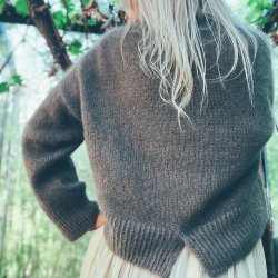 FLORA Pullover