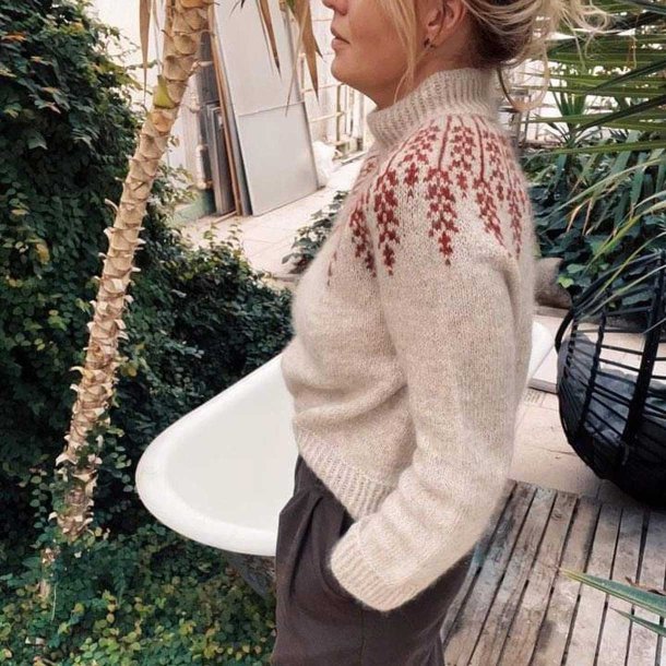 LUPIN Sweater