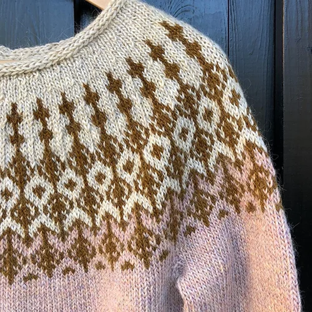 MAJ Sweater