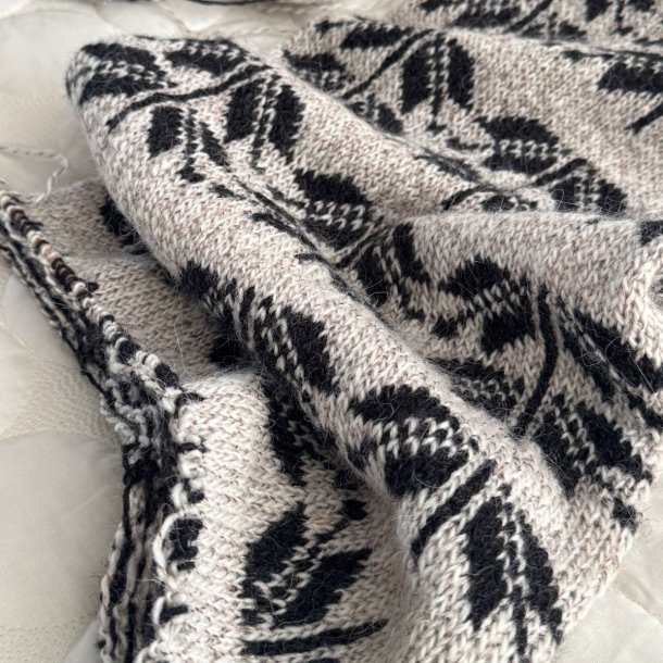 P�lstjarna Scarf