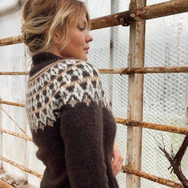 R�M� Sweater